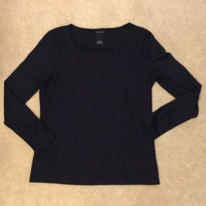 Ann Taylor Navy top Beautiful lace front pattern
